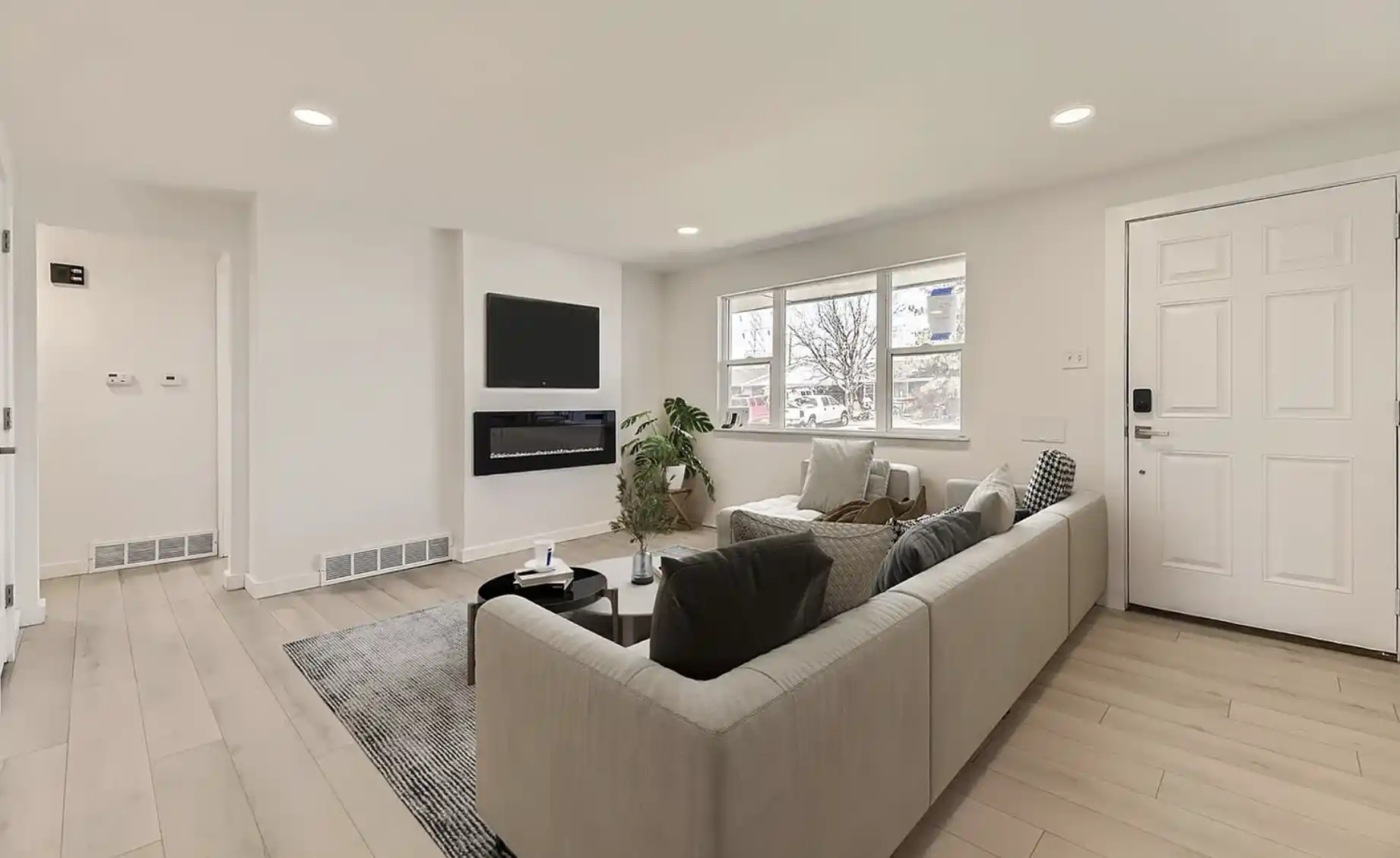 CJV-RealEstate-Patrick-Finney-Denver-5780-W5th-08 5780 W 5th Ave, Lakewood, CO listing from Patrick Finney